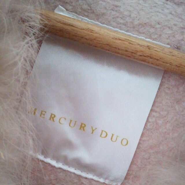 MERCURYDUO(マーキュリーデュオ)のﾏｰｷｭﾘｰﾃﾞｭｵ♡ﾌｧｰ付コート レディースのジャケット/アウター(毛皮/ファーコート)の商品写真