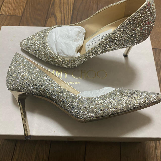 JIMMY CHOO(ジミーチュウ)のジミーチュウ グリッター ラメ パンプス 21.5 シルバー レディースの靴/シューズ(ハイヒール/パンプス)の商品写真