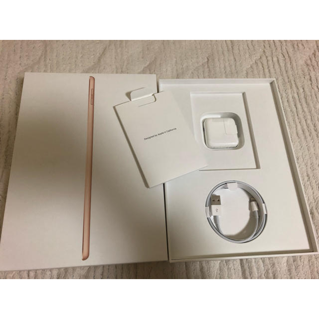 【美品】iPad(第6世代)Wi-Fi+Cellular 32GB カバー付き 1