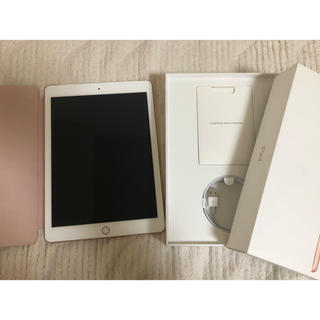 アイパッド(iPad)の【美品】iPad(第6世代)Wi-Fi+Cellular 32GB カバー付き(タブレット)