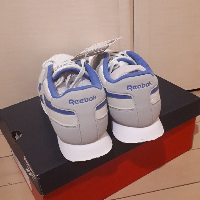 Reebok(リーボック)のreebok royal cl jogger 3　トゥルーグレー　25cm スポーツ/アウトドアのトレーニング/エクササイズ(ウォーキング)の商品写真