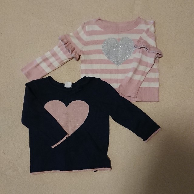 babyGAP(ベビーギャップ)のbabyGAP & H&M 2点セット 春ニット キッズ/ベビー/マタニティのキッズ服女の子用(90cm~)(Tシャツ/カットソー)の商品写真