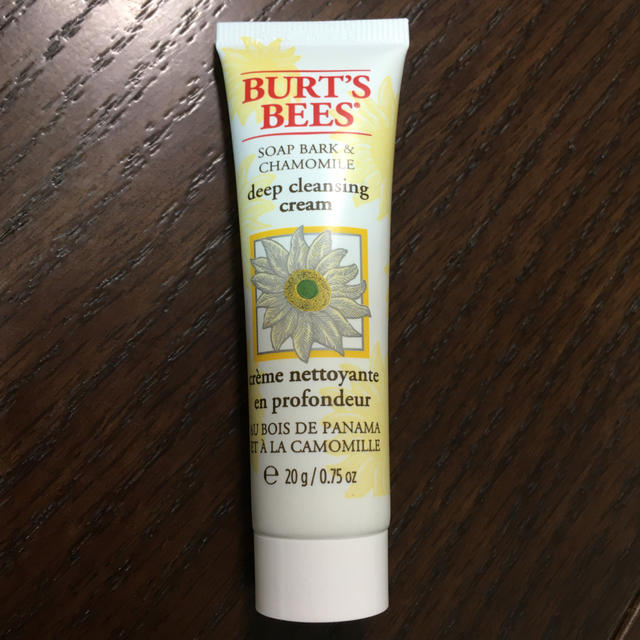 BURT'S BEES 【新品未使用】BURT'S BEES バーツビーズ ディープクレンジングクリームの通販 by Rimey's shop｜ バーツビーズならラクマ