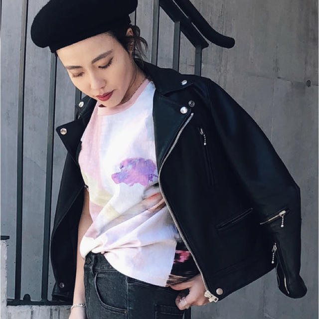 Ameri VINTAGE(アメリヴィンテージ)のAMERI EMILIA PAINT TEE メンズのトップス(Tシャツ/カットソー(半袖/袖なし))の商品写真