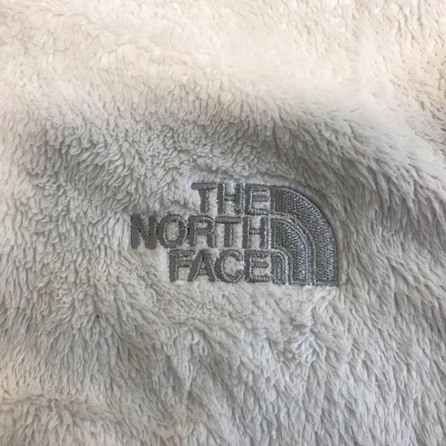 「素敵なホワイトカラー！！」the north face フリースジャケット