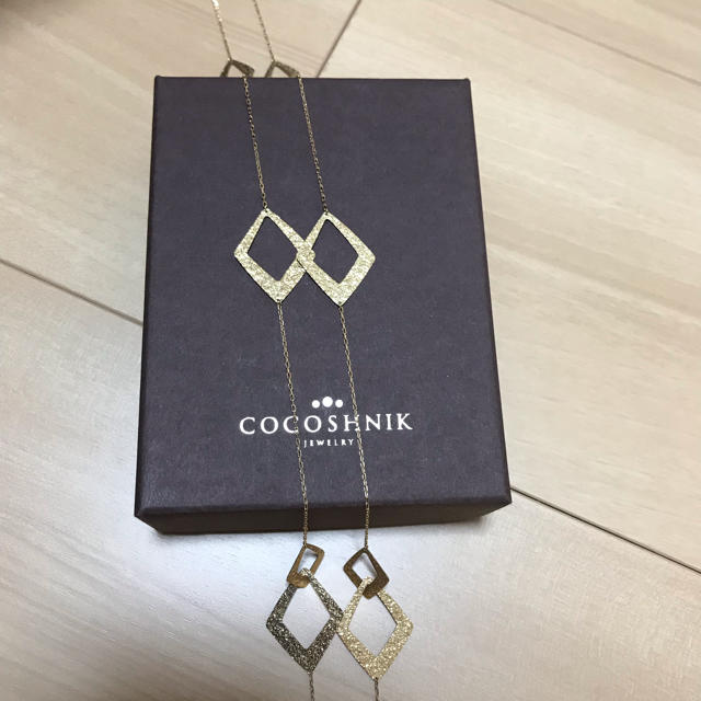 COCOSHNIK(ココシュニック)のココシュニック  ひし形テクスチャー ロングネックレス レディースのアクセサリー(ネックレス)の商品写真