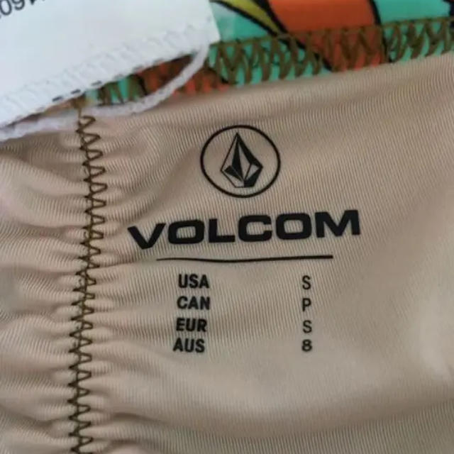 volcom(ボルコム)のvolcom ビキニ　 レディースの水着/浴衣(水着)の商品写真