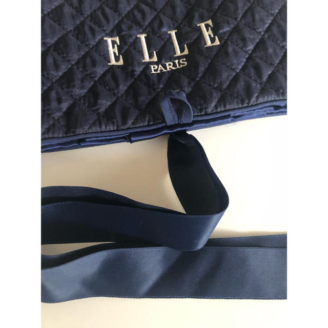 ELLE(エル)の【ELLE】トラベルポーチ レディースのファッション小物(ポーチ)の商品写真