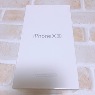 アップル(Apple)の【新品未使用】iPhone XS 64GB ゴールド　SIMフリー(スマートフォン本体)