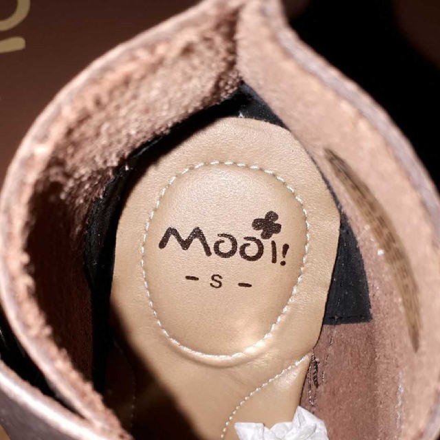 Mooi!(モーイ)の新品Mooi!革ブーツ⭐ベルト⭐ブラウンSサイズ レディースの靴/シューズ(ブーツ)の商品写真