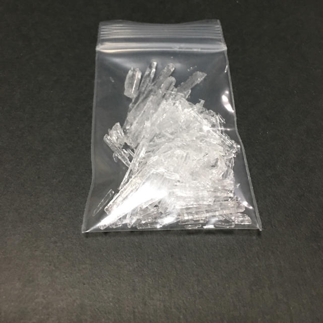 ハッカ油の作成にも!メントールクリスタル(薄荷脳)10g インテリア/住まい/日用品のインテリア/住まい/日用品 その他(その他)の商品写真
