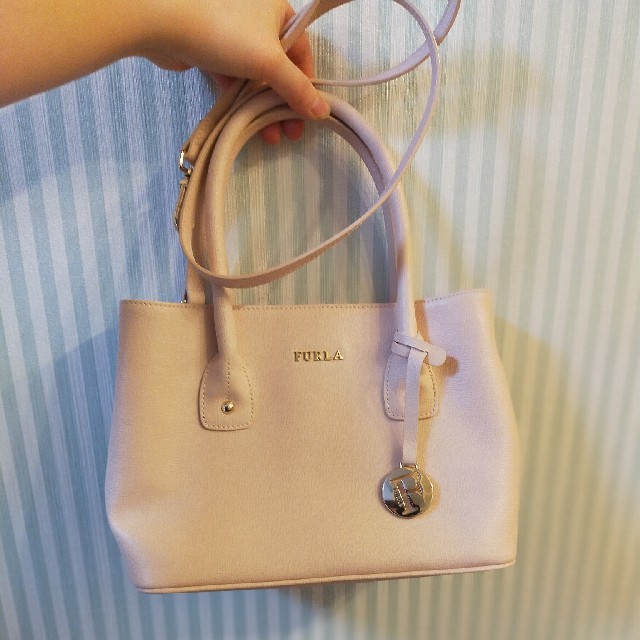 Furla(フルラ)のcoco様専用！！FURLA フルラ ピンクベージュ バッグ レディースのバッグ(ハンドバッグ)の商品写真