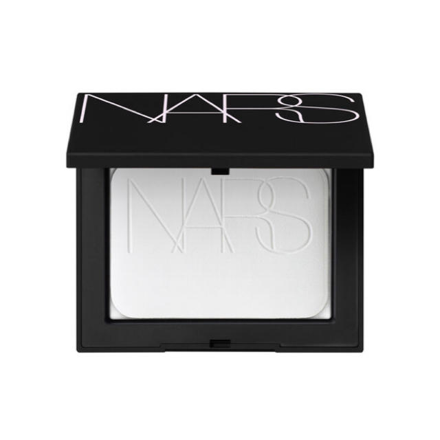 NARS(ナーズ)の NARS ライトリフレクティングセッティングパウダー　プレスト　N コスメ/美容のベースメイク/化粧品(フェイスパウダー)の商品写真