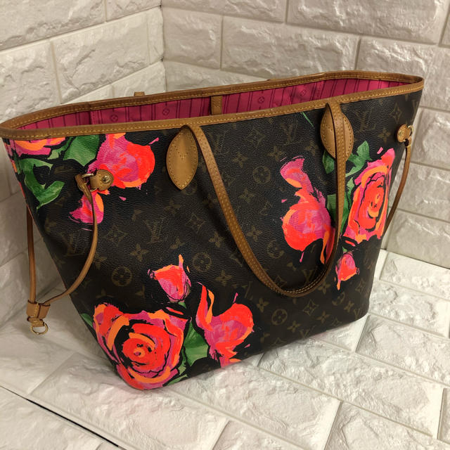 美品 LOUIS VUITTON ネヴァーフル モノグラムアップリケ ローズ