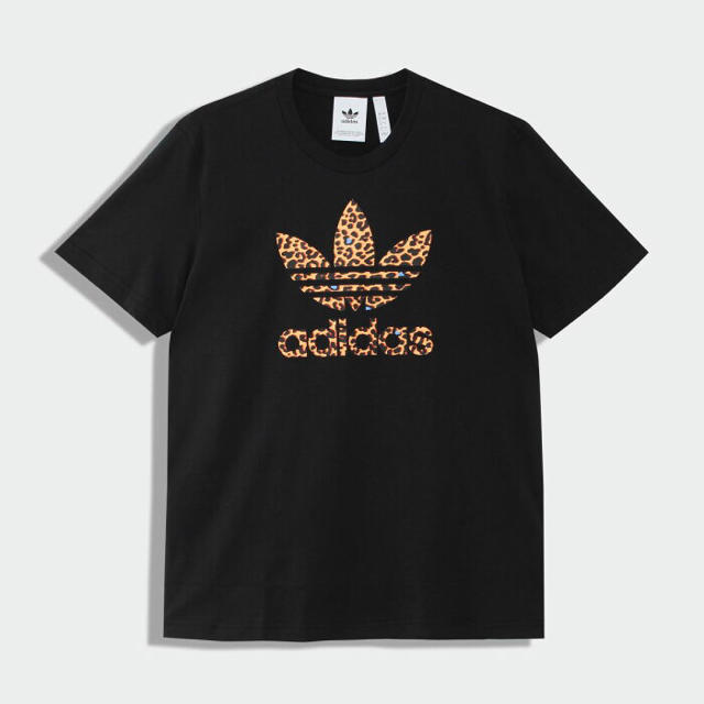 adidas(アディダス)の【新品】アディダスオリジナルス　Tシャツ　サイズO（XL）ブラック　レオパード メンズのトップス(Tシャツ/カットソー(半袖/袖なし))の商品写真