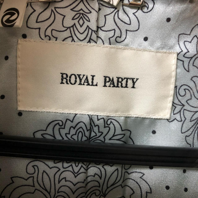 ROYAL PARTY(ロイヤルパーティー)のロイヤルパーティ　ファーコート レディースのジャケット/アウター(毛皮/ファーコート)の商品写真