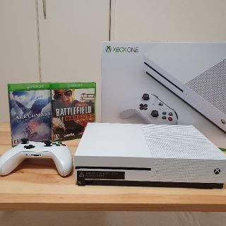 エックスボックス(Xbox)の【美品】XBOX ONE S  1TB　ソフト2本付(家庭用ゲーム機本体)