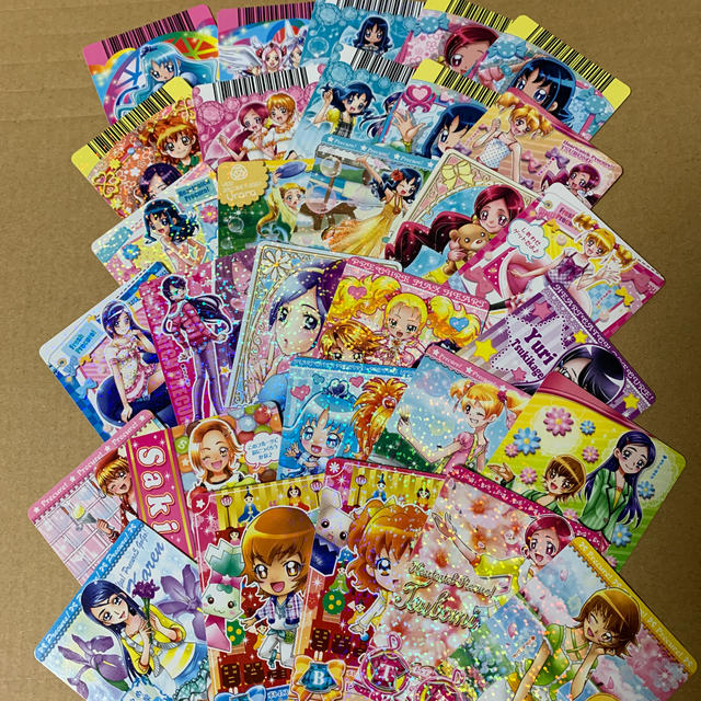 BANDAI(バンダイ)のプリキュアカード　30枚 エンタメ/ホビーのアニメグッズ(カード)の商品写真