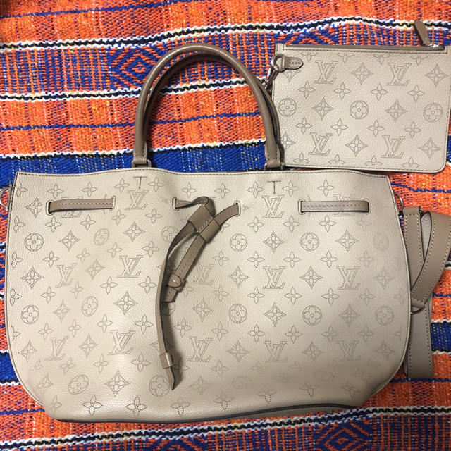 ♥限定お値下げ♥美品ルイヴィトン LOUIS VUITTON  カバ・ピアノ