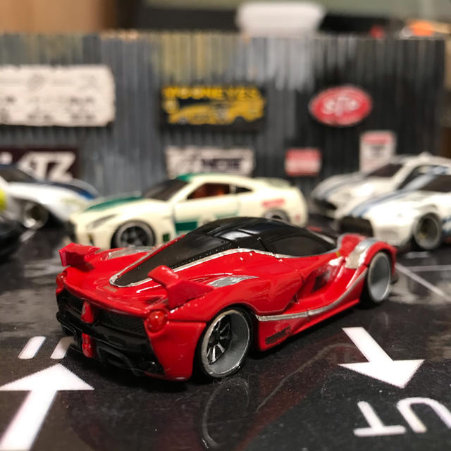 Takara Tomy(タカラトミー)のトミカ　カスタム　改造　フェラーリ FXX エンタメ/ホビーのおもちゃ/ぬいぐるみ(ミニカー)の商品写真