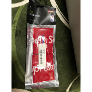 シュプリーム(Supreme)のSupreme Nike NBA Elite Wristband Red(バングル/リストバンド)