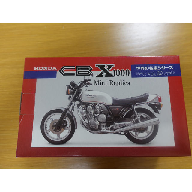 ホンダ(ホンダ)のバイク　レプリカ　HONDA CB X1000 世界の名車　vol.29 エンタメ/ホビーのおもちゃ/ぬいぐるみ(模型/プラモデル)の商品写真