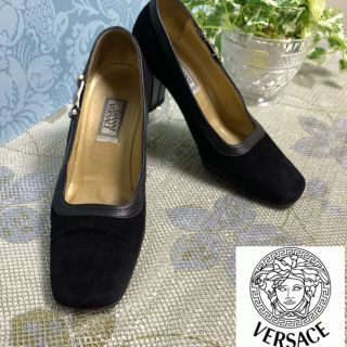 ジャンニヴェルサーチ(Gianni Versace)の最終値下げ！ジャンニ ベルサーチ♡パンプス 小さめサイズ・可愛い☆正規品(ハイヒール/パンプス)