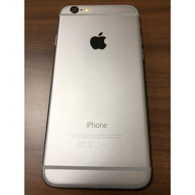 iPhone(アイフォーン)のiPhone6 au 16GB スペースグレイ スマホ/家電/カメラのスマートフォン/携帯電話(スマートフォン本体)の商品写真