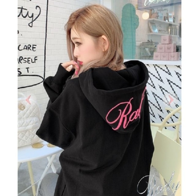 No.83 (♡)Rady  フードロゴセットアップ