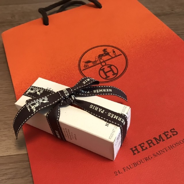 Hermes(エルメス)の新品未使用/HERMES ルージュ リップグロス オレンジ系 コスメ/美容のベースメイク/化粧品(口紅)の商品写真