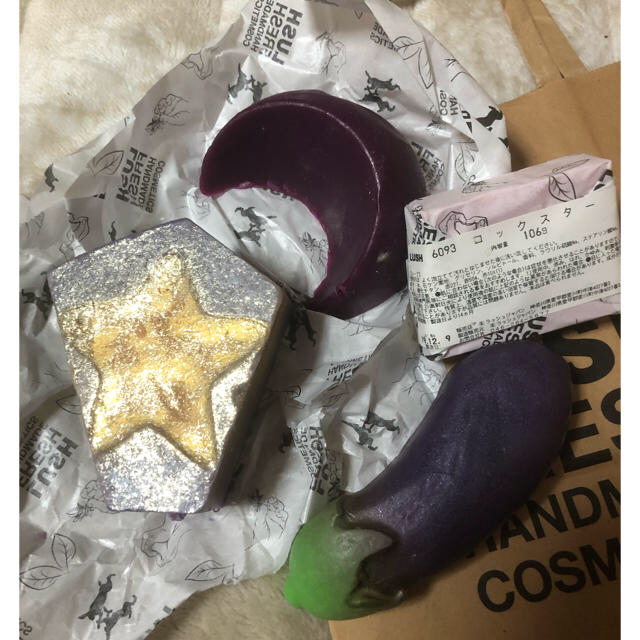 LUSH(ラッシュ)のLUSH☆限定ソープ☆えんクリームおまけ☆ コスメ/美容のボディケア(ボディソープ/石鹸)の商品写真