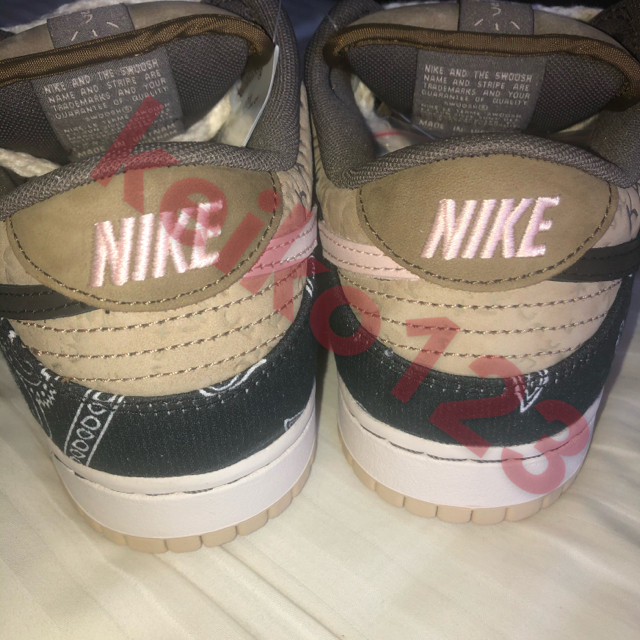 NIKE(ナイキ)のNIKE SB DUNK LOW PRM QS TRAVIS SCOTT メンズの靴/シューズ(スニーカー)の商品写真