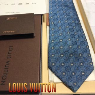 ルイヴィトン(LOUIS VUITTON)のルイ・ヴィトン　ネクタイ【美品】LOUIS VUITTON  モノグラム　光沢(ネクタイ)