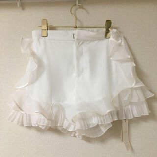 スナイデル(SNIDEL)の【紗栄子着用】デザインフリルパンツ(ショートパンツ)