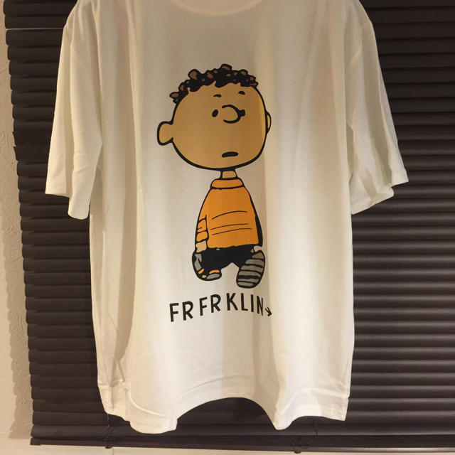 SNOOPY(スヌーピー)のチャーリーブラウンデザインプリントtシャツMサイズ レディースのトップス(Tシャツ(半袖/袖なし))の商品写真