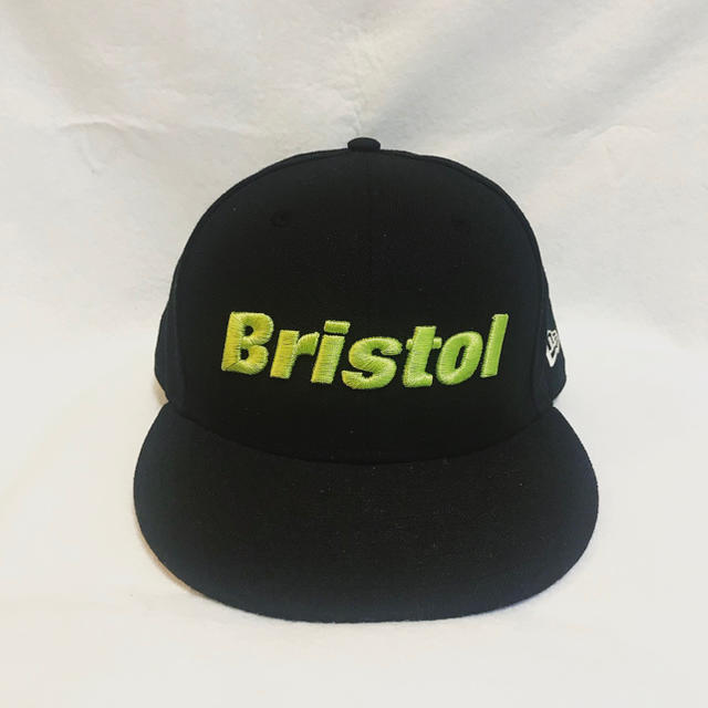 F.C.R.B.(エフシーアールビー)のFCRB Bristol NEWERA キャップ 7 3/8 帽子　cap メンズの帽子(キャップ)の商品写真