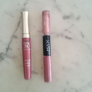 ブルジョワ(bourjois)の口紅 BOURJOIS と MAX(口紅)