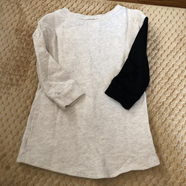 babyGAP(ベビーギャップ)のベビーギャップ　ワンピース　うさぎ キッズ/ベビー/マタニティのキッズ服女の子用(90cm~)(ワンピース)の商品写真