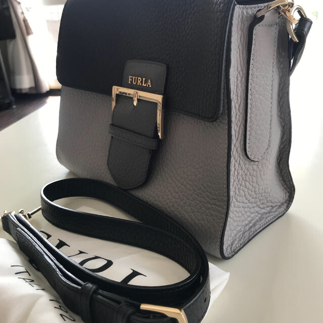 Furla(フルラ)のFURLA  ショルダーバッグ レディースのバッグ(ショルダーバッグ)の商品写真