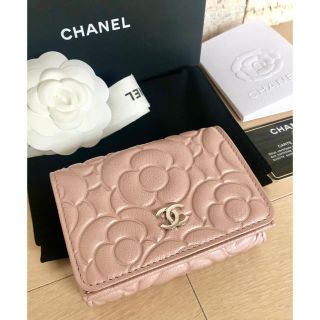 シャネル(CHANEL)の★新品未使用★ CHANEL ナノウォレット ミニ財布 ピンクベージュ カメリア(財布)