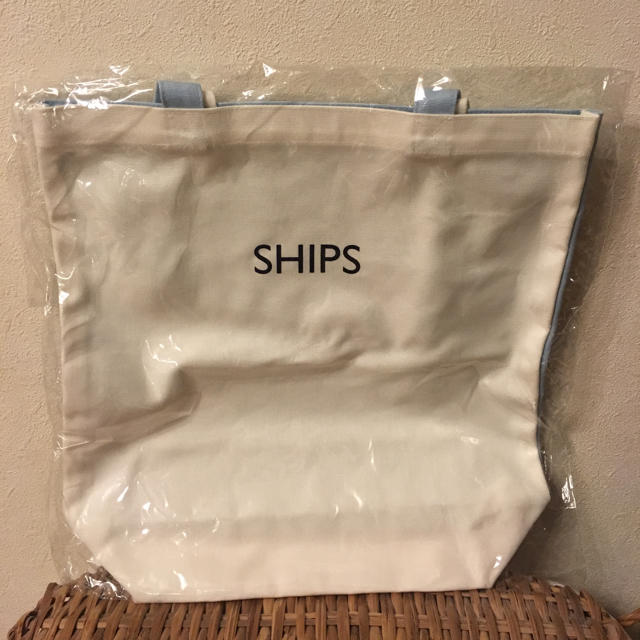 SHIPS(シップス)のLilybrown様専用 SHIPS ノベルティ トートバッグ ブルー 白 新品 レディースのバッグ(トートバッグ)の商品写真