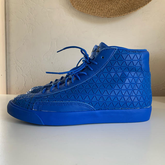 NIKE(ナイキ)のNIKE BLAZER MID METRIC ブルー メンズの靴/シューズ(スニーカー)の商品写真