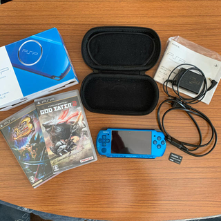 プレイステーションポータブル(PlayStation Portable)のPSP本体(VIBRANT BLUE)(携帯用ゲーム機本体)