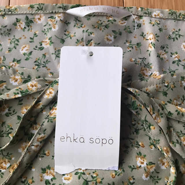 ehka sopo(エヘカソポ)の花柄ブラウス レディースのトップス(シャツ/ブラウス(半袖/袖なし))の商品写真