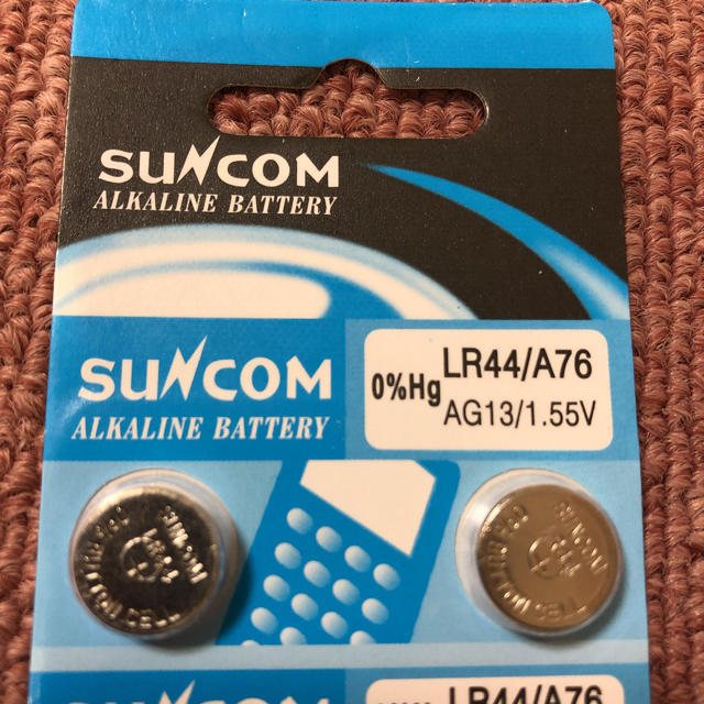 ボタン電池 LR44 ×16個セット 最安値 24時間以内 即日発送 エンタメ/ホビーのフィギュア(特撮)の商品写真