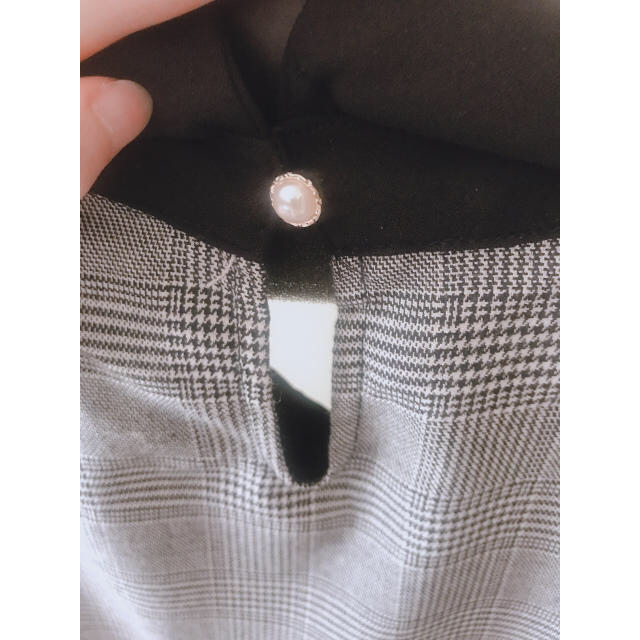 INGNI(イング)の衿付グレンチェックフレアワンピース　かわいい　ミニスカート 黒襟 チェック レディースのワンピース(ひざ丈ワンピース)の商品写真