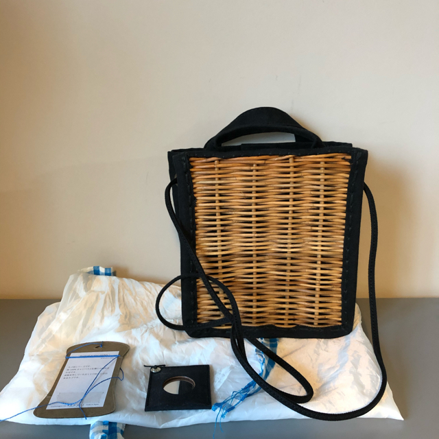 DRESSTERIOR(ドレステリア)のアキ様専用　ebagos エバゴス バケツ型ショルダー&ポシェット2点セット レディースのバッグ(かごバッグ/ストローバッグ)の商品写真