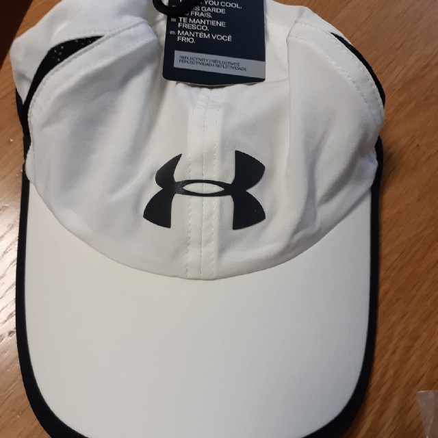 UNDER ARMOUR(アンダーアーマー)の新品タグつき☆キャップ メンズの帽子(キャップ)の商品写真