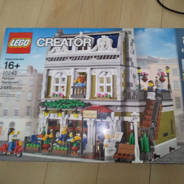 レゴ CREATOR 10243 未開封品 - 知育玩具
