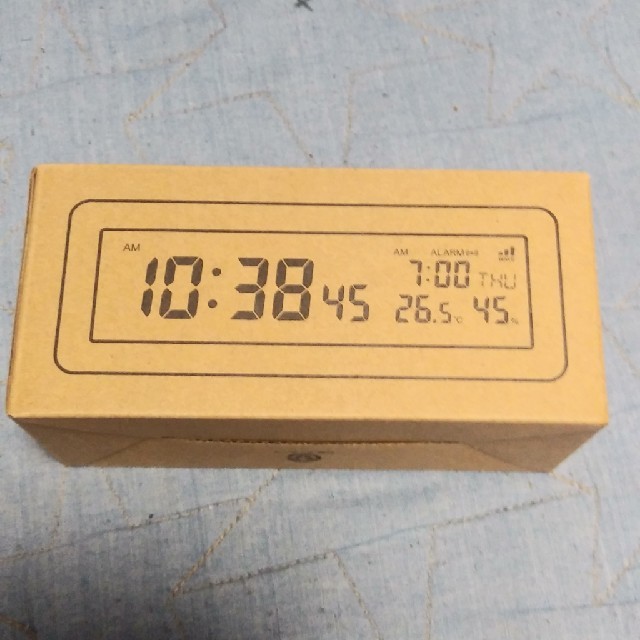 MUJI (無印良品)(ムジルシリョウヒン)の無印　デジタル電波時計　ホワイト インテリア/住まい/日用品のインテリア小物(置時計)の商品写真